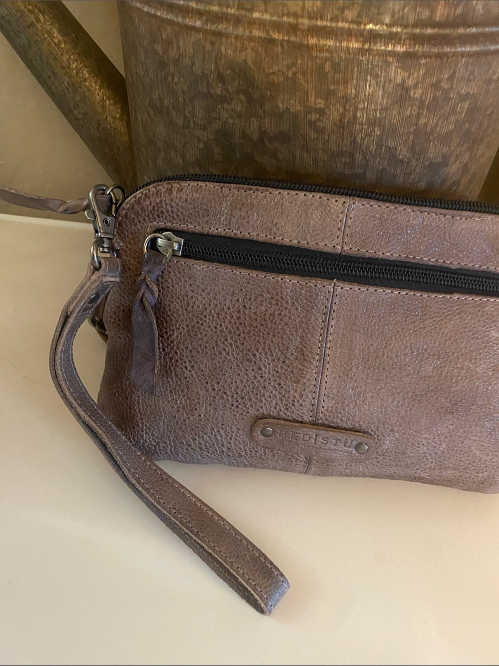 Bed stu Magdalene Taupy brown distressed leather wristlet/crossbody bag - Picture 5 of 12
